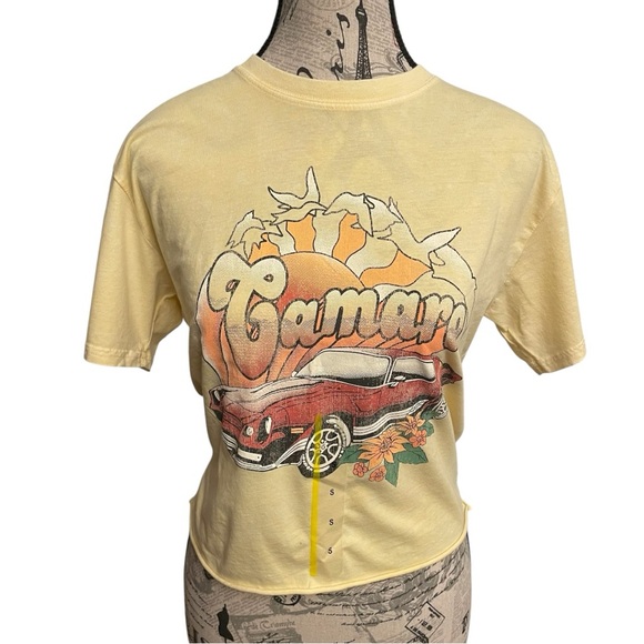 General Motors Tops - Camaro Graphic Cropped Yellow Tee